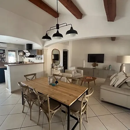 T3 Cosy, Terrasse, 10 Mètres De La Nartelle * Sainte-Maxime